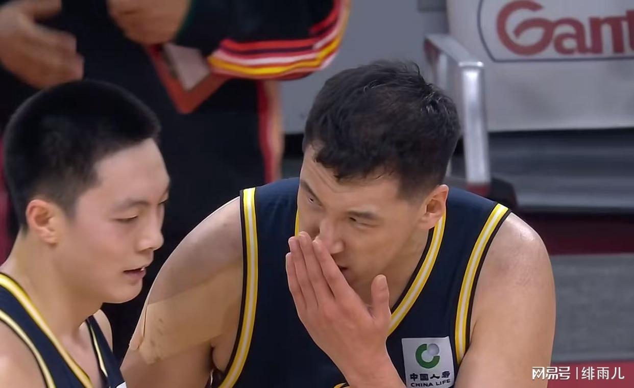 kaiyun-交易杨溢?广东后卫线惨遭暴打,没有徐杰真不行!